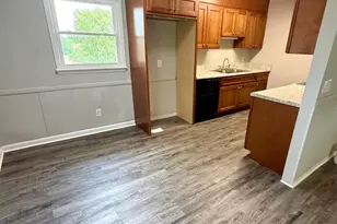 130 N Arlington Ave, Jonesville, NC 28642 - Photo 9