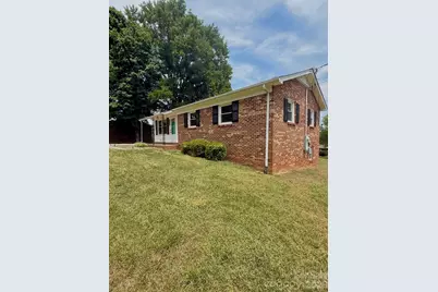 130 N Arlington Avenue, Jonesville, NC 28642 - Photo 5