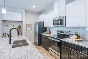 1035 Strensall Ln, Charlotte, NC 28217 - Photo 15