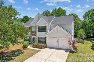 2523 Beacon Forest Dr, Charlotte, NC 28270 - Photo 3