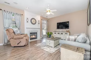 6859 Lakecrest Ct, Denver, NC 28037 - Photo 3