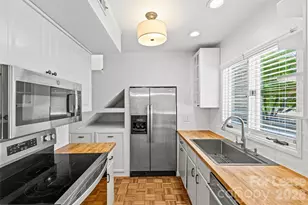 2330 Roswell Ave, Charlotte, NC 28207 - Photo 15