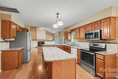3032 Oakcroft Drive, Matthews, NC 28105 - Photo 7