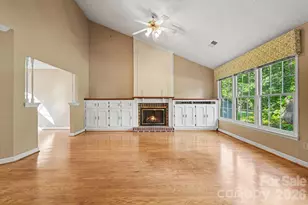 3032 Oakcroft Dr, Matthews, NC 28105 - Photo 3