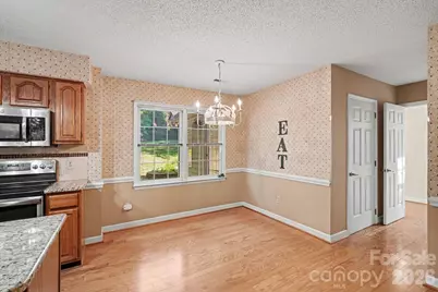 3032 Oakcroft Drive, Matthews, NC 28105 - Photo 9