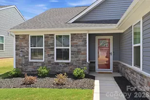 982 Pemberley St, Lancaster, SC 29720 - Photo 5
