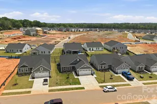 982 Pemberley St, Lancaster, SC 29720 - Photo 31