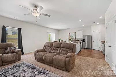 1112 Creedmore Court, Charlotte, NC 28215 - Photo 3
