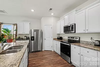 1112 Creedmore Court, Charlotte, NC 28215 - Photo 9