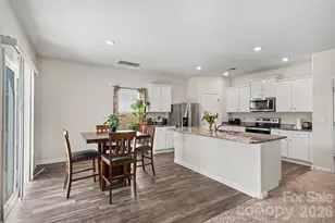 1112 Creedmore Ct, Charlotte, NC 28215 - Photo 5