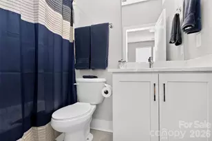 2024 Bryant Park Dr, Charlotte, NC 28208 - Photo 23
