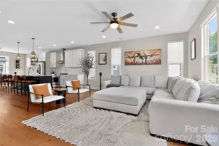 2024 Bryant Park Dr, Charlotte, NC 28208 - Photo 9