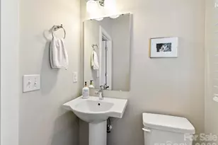 131 Grandin Rd, Charlotte, NC 2808 - Photo 17