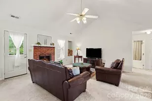 1010 Ridgefield Cir, Indian Trail, NC 28079 - Photo 5