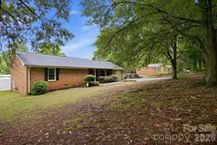 1709 Andover St NW, Concord, NC 28027 - Photo 5