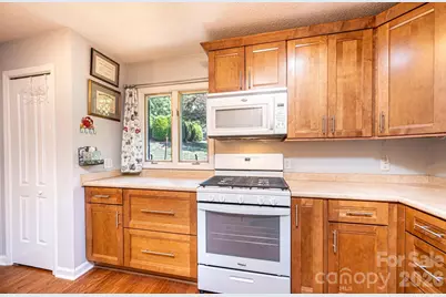 1759 12th Street NE, Hickory, NC 28601 - Photo 17