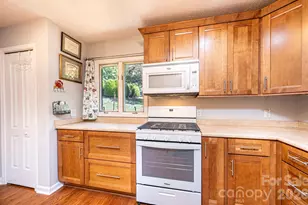 1759 12th St NE, Hickory, NC 28601 - Photo 17