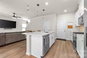 380 Olympia Wy, York, SC 29745 - Photo 9