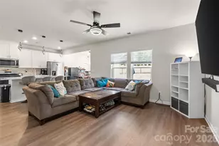 380 Olympia Wy, York, SC 29745 - Photo 5