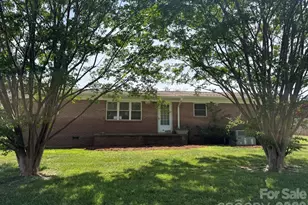 2677 Pax Hill Rd, Morganton, NC 28655 - Photo 1