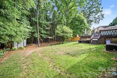 10026 Dauphine Drive, Charlotte, NC 28216 - Photo 41