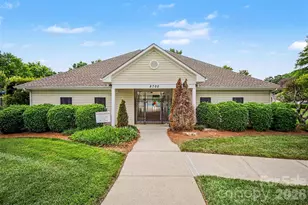 10026 Dauphine Dr, Charlotte, NC 28216 - Photo 43