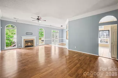 10026 Dauphine Drive, Charlotte, NC 28216 - Photo 7
