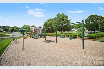 10026 Dauphine Drive, Charlotte, NC 28216 - Photo 47