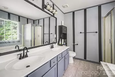 10026 Dauphine Drive, Charlotte, NC 28216 - Photo 23