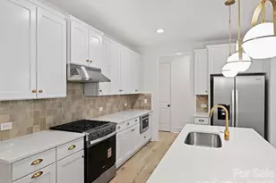 1125 E 35th St, Charlotte, NC 28205 - Photo 3