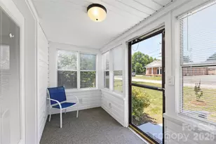 204 Hampshire Ln, Clover, SC 29710 - Photo 5