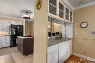 112 Lyndale Rd, Hendersonville, NC 28739 - Photo 11