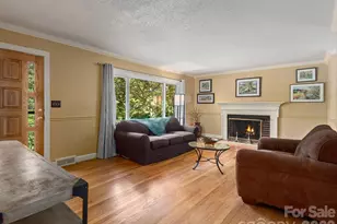 112 Lyndale Rd, Hendersonville, NC 28739 - Photo 5