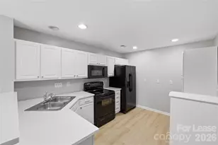 8144 Christmas Ct, Charlotte, NC 28216 - Photo 11