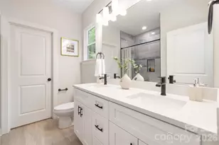6206 Linda Vista Ln, Charlotte, NC 28216 - Photo 11