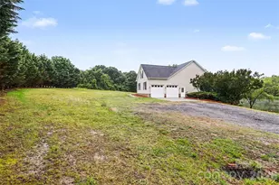 1060 Moss Lake Dr, Clover, SC 29710 - Photo 33