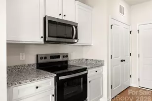 3413 Yorkshire Dr, Gastonia, NC 28052 - Photo 5