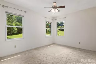 39 Beaumont Dr, Hendersonville, NC 28739 - Photo 17