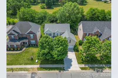 10507 Bere Island Drive, Charlotte, NC 28278 - Photo 3