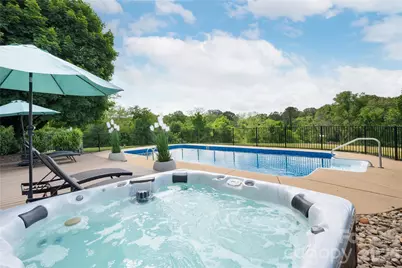 134 W Oakview Road, Asheville, NC 28806 - Photo 35