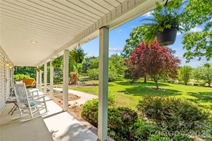 711 Spring Pointe Dr, Stony Point, NC 28678 - Photo 3