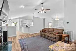 711 Spring Pointe Dr, Stony Point, NC 28678 - Photo 7