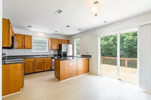 5840 Prescott Ct, Charlotte, NC 28269 - Photo 5