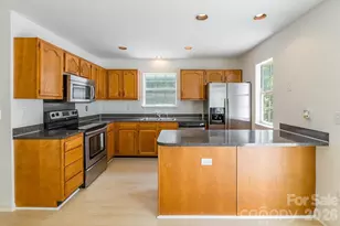 5840 Prescott Ct, Charlotte, NC 28269 - Photo 7