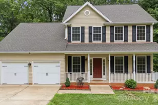 190 Meadow Glen Dr, Troutman, NC 28166 - Photo 1