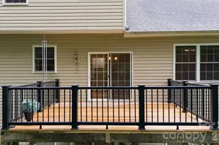 190 Meadow Glen Dr, Troutman, NC 28166 - Photo 45