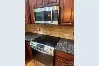 190 Meadow Glen Drive, Troutman, NC 28166 - Photo 7
