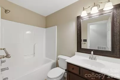 190 Meadow Glen Drive, Troutman, NC 28166 - Photo 25