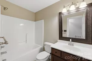190 Meadow Glen Dr, Troutman, NC 28166 - Photo 25