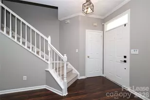 8306 Hornwood Ct, Charlotte, NC 28215 - Photo 3